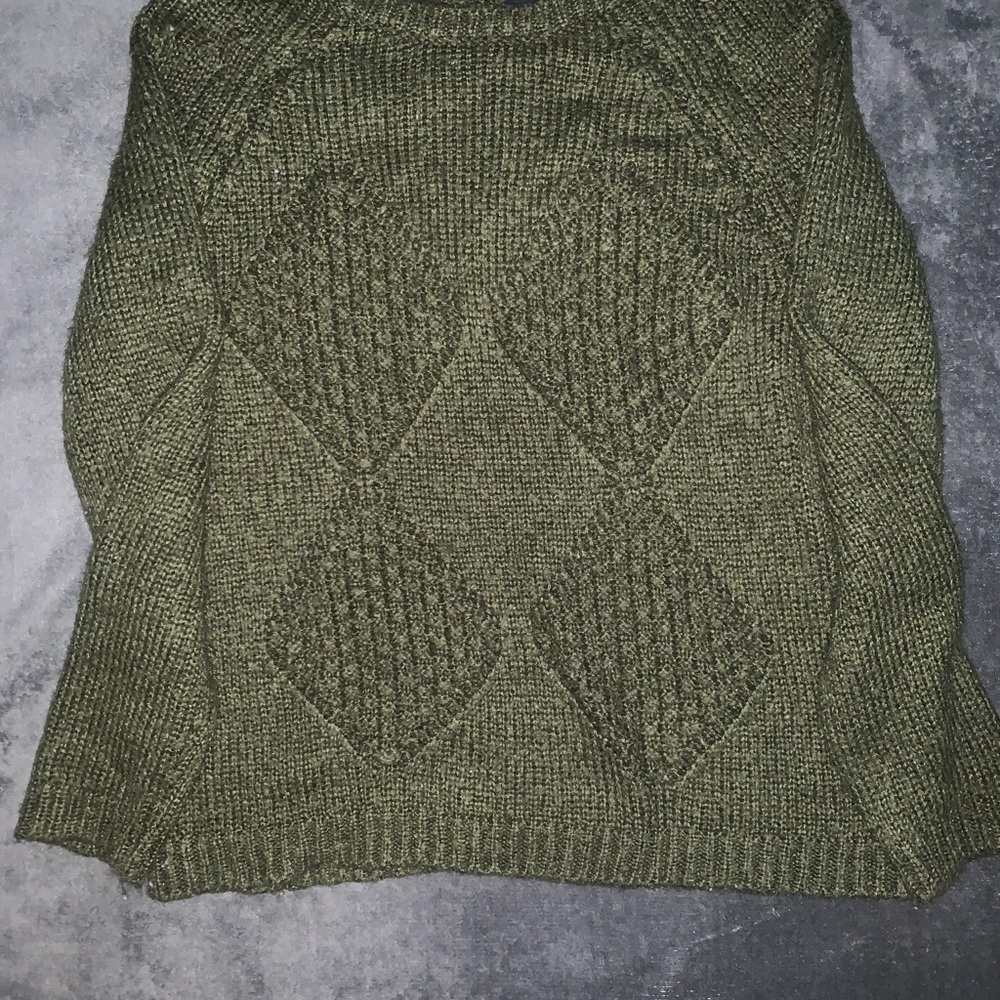 Wet Seal Green Crew Neck Sweater with Diamond Knit Pattern